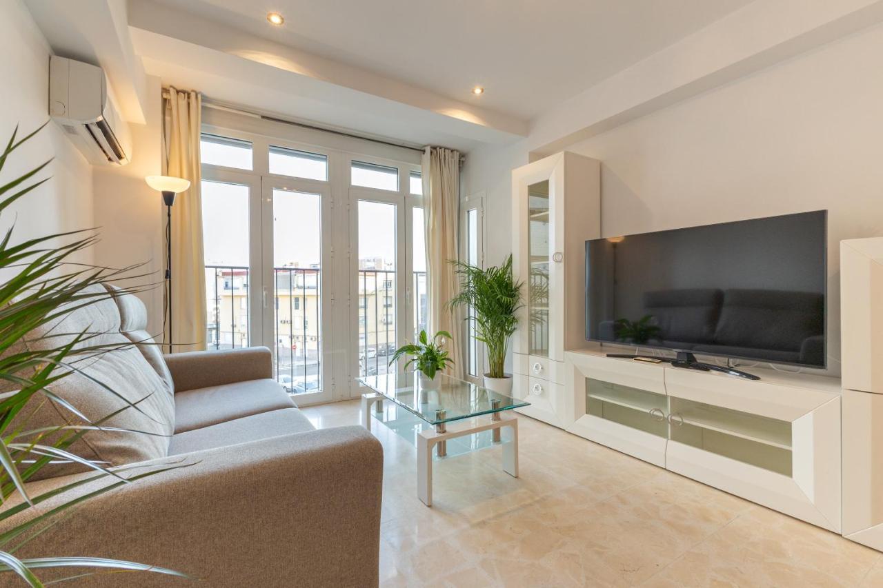 Charming 3 Bedroom Apartment At Triana Center By Oui Севилья Экстерьер фото