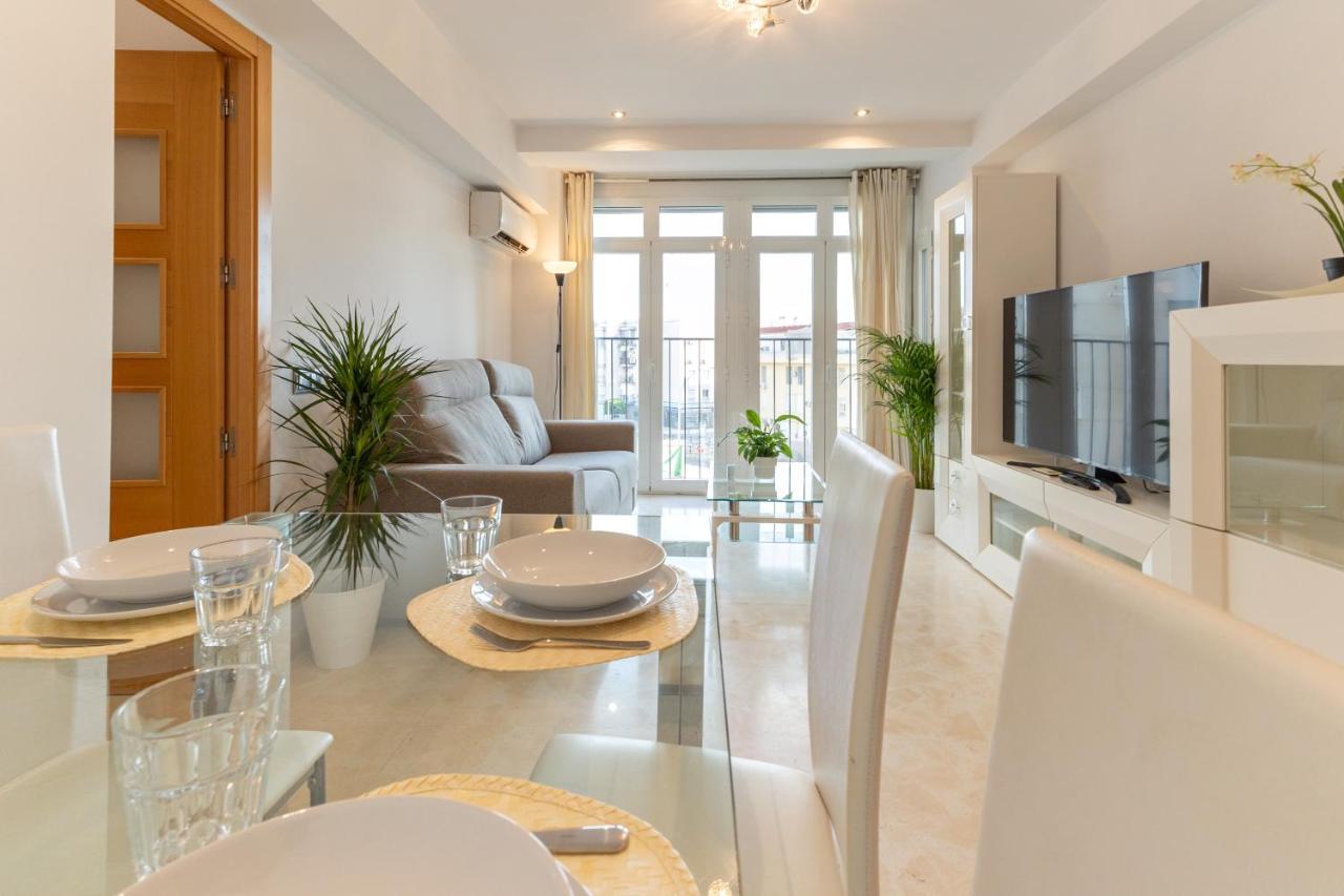 Charming 3 Bedroom Apartment At Triana Center By Oui Севилья Экстерьер фото